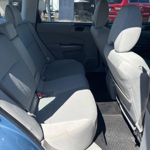 2011 Subaru FORESTER 2.5X — миниатюра 35