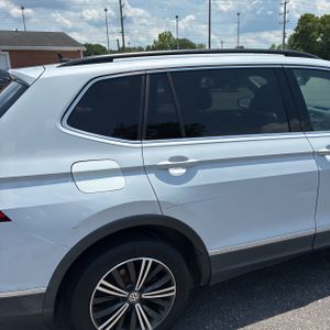 2018 Volkswagen TIGUAN 2.0T SE 照片 9