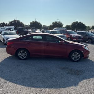 2013 Hyundai SONATA GLS 照片 10