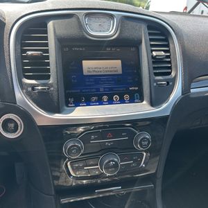 2015 Chrysler 300 LIMITED 缩略图 36