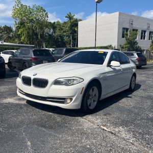 BMW 5 SERIES 528I - 1