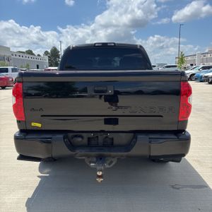 TOYOTA TUNDRA - 7