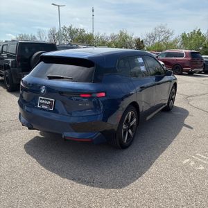 BMW IX XDRIVE50 - 8