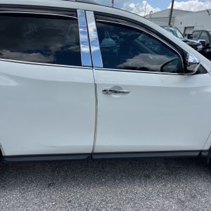 2014 Nissan PATHFINDER SV — миниатюра 11