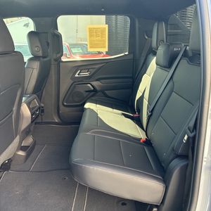 2026 Chevrolet SILVERADO EV LT — миниатюра 33