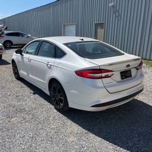 FORD FUSION SE - 5
