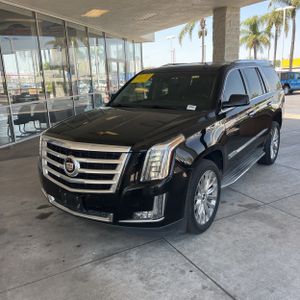 CADILLAC ESCALADE LUXURY - 1