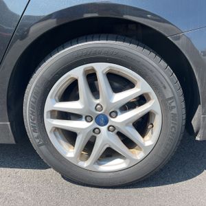 2013 FORD FUSION SE 缩略图 18