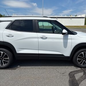2025 Chevrolet TRAILBLAZER LT thumbnail 11
