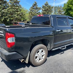 TOYOTA TUNDRA - 9