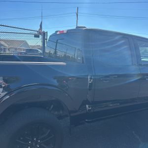 2024 FORD F-150 LARIAT 照片 9