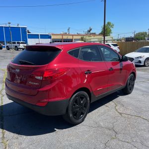 HYUNDAI TUCSON - 8