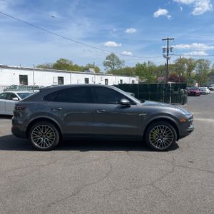 PORSCHE CAYENNE - 10