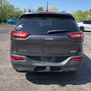 JEEP CHEROKEE LATITUDE - 7