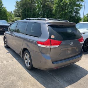 TOYOTA SIENNA - 5