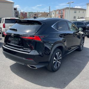 LEXUS NX 300 F SPORT - 8