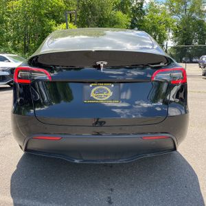 TESLA MODEL Y LONG RANGE - 7