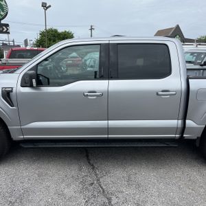 FORD F-150 XLT - 4