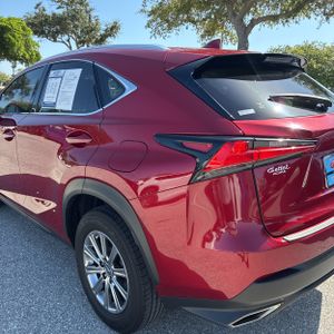 صورة 6 لـ 2021 Lexus NX 300 BASE