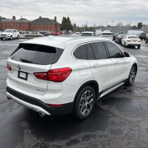 BMW X1 XDRIVE28I - 8