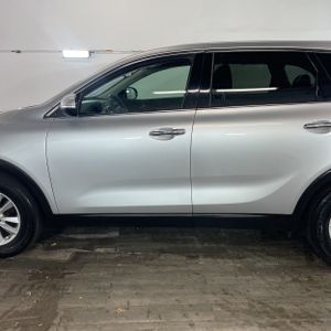 صورة 4 لـ 2019 KIA SORENTO LX