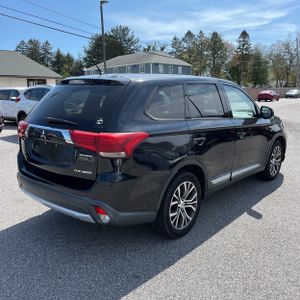 MITSUBISHI OUTLANDER ES - 8