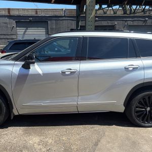 TOYOTA HIGHLANDER - 4