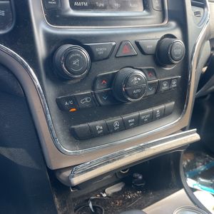 2017 JEEP GRAND CHEROKEE LAREDO 缩略图 54