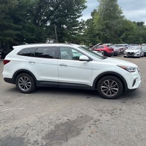 صورة 10 لـ 2017 Hyundai SANTA FE SE