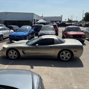 صورة 3 لـ 1999 Chevrolet CORVETTE BASE