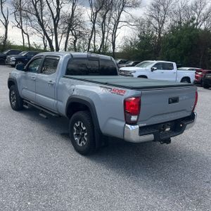Toyota Tacoma TRD Off-Road - 5