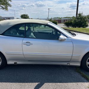 2002 Mercedes-BENZ CLK thumbnail 11