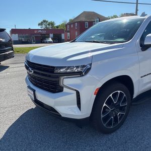 CHEVROLET SUBURBAN - 2