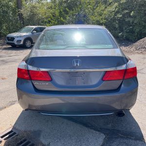 HONDA ACCORD LX - 7
