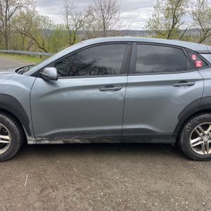 HYUNDAI KONA SE - 4