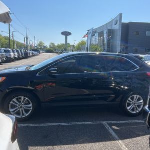 FORD EDGE SEL - 3