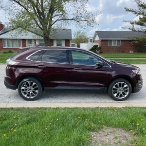 FORD EDGE TITANIUM - 10
