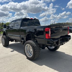 FORD F-250 SUPER DUTY LARIAT - 5
