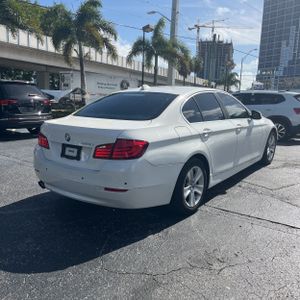 BMW 5 SERIES 528I - 8