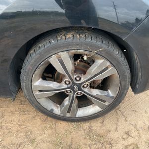 صورة مصغرة 18 لـ 2016 Hyundai VELOSTER BASE