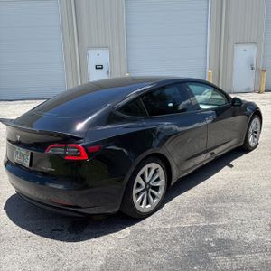 TESLA MODEL 3 LONG RANGE - 8