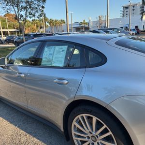 PORSCHE PANAMERA 4 - 6