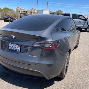 TESLA MODEL Y LONG RANGE - 8