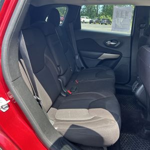 2017 JEEP CHEROKEE LATITUDE — миниатюра 35