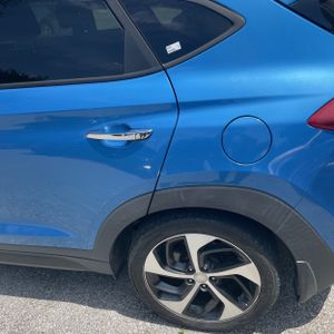 HYUNDAI TUCSON - 5