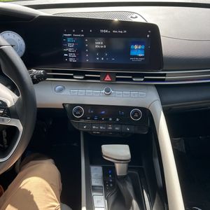 صورة مصغرة 38 لـ 2024 Hyundai ELANTRA LIMITED