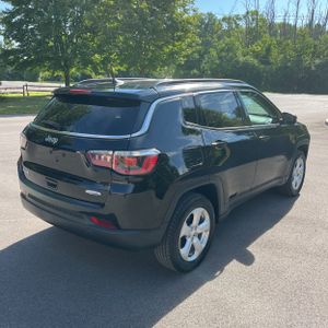 صورة 8 لـ 2019 JEEP COMPASS LATITUDE