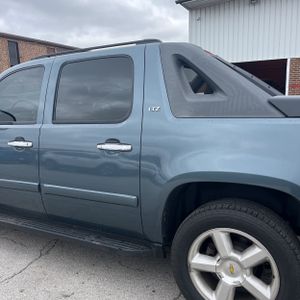 CHEVROLET AVALANCHE LTZ - 6