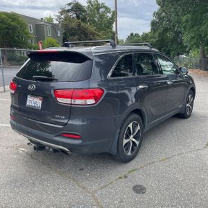 KIA SORENTO EX V6 - 8