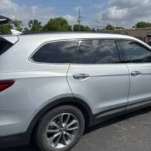 HYUNDAI SANTA FE SE - 9